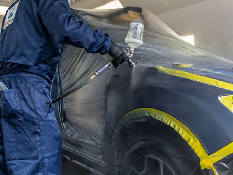 While the car is moving or stationary, damage to the paint can occur, usually on the doors, fenders and bumper areas of vehicles, as a result of external impacts or other reasons. Minor paint damage such as scrapes, scratches, etc. that occur in the paint